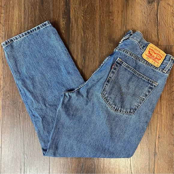 Men’s Levi 550 relaxed fit jeans SZ 36/30 - Picture 1 of 5